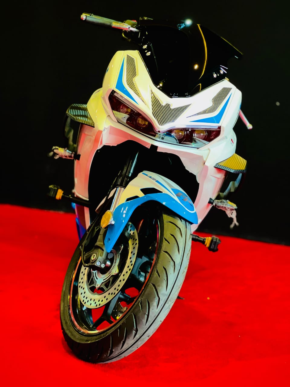 Ducti 6